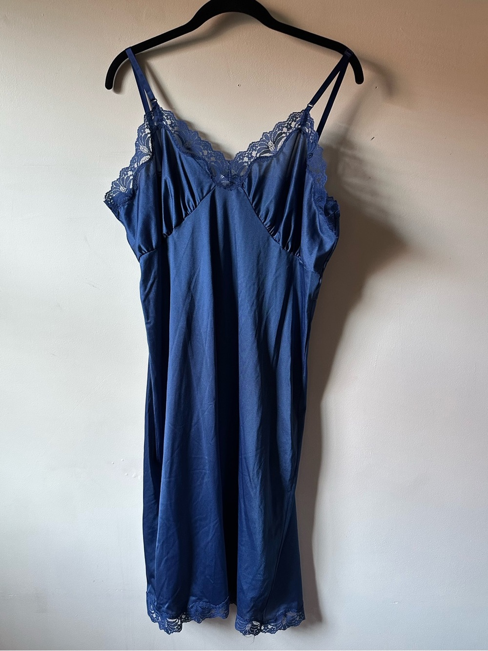Vintage Lace Trim Slip Sapphire Blue Belle Fleur Bust 40